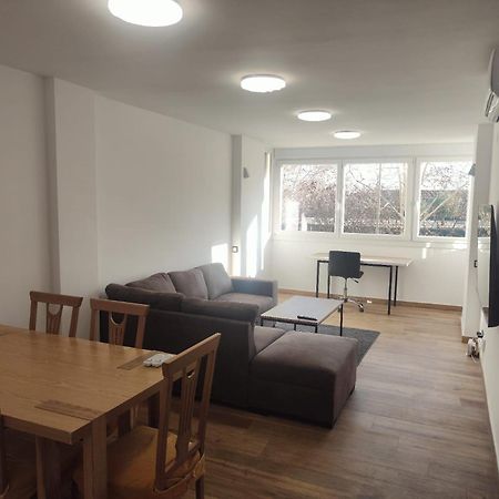 Apartamento Lovely Flat Fira Barcelona Exterior foto