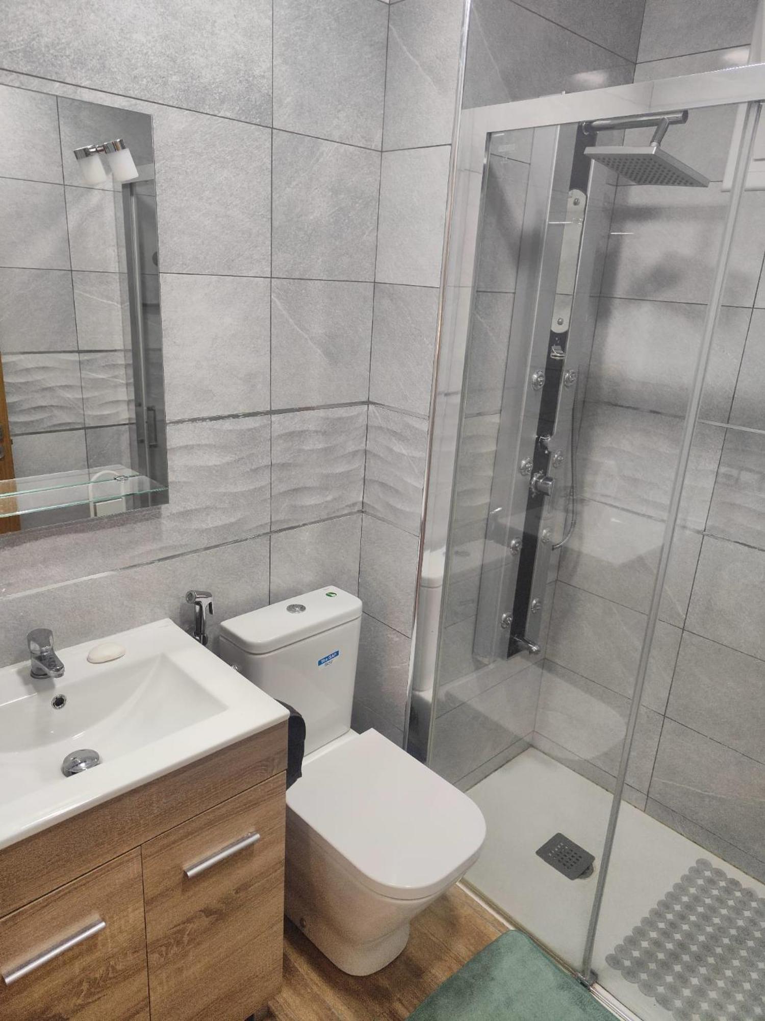 Apartamento Lovely Flat Fira Barcelona Exterior foto